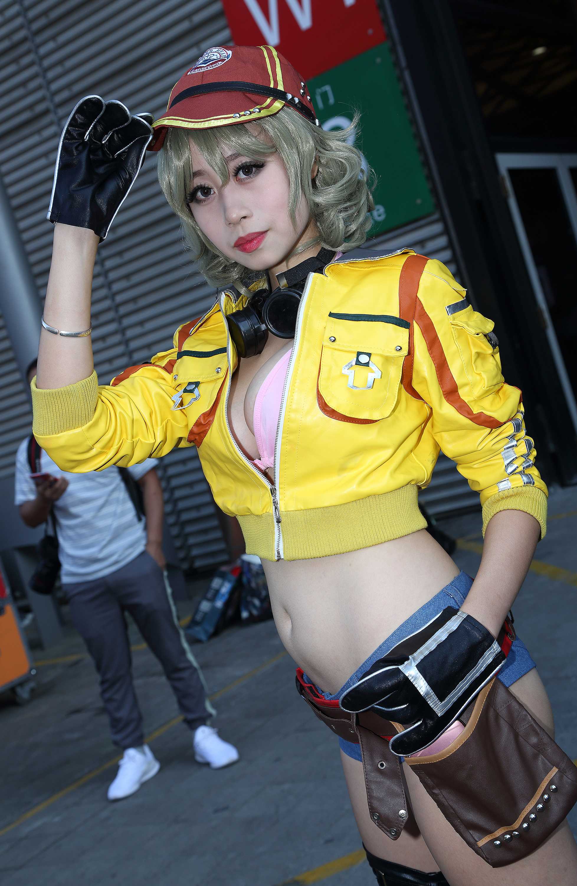 小背心配小热裤真性感